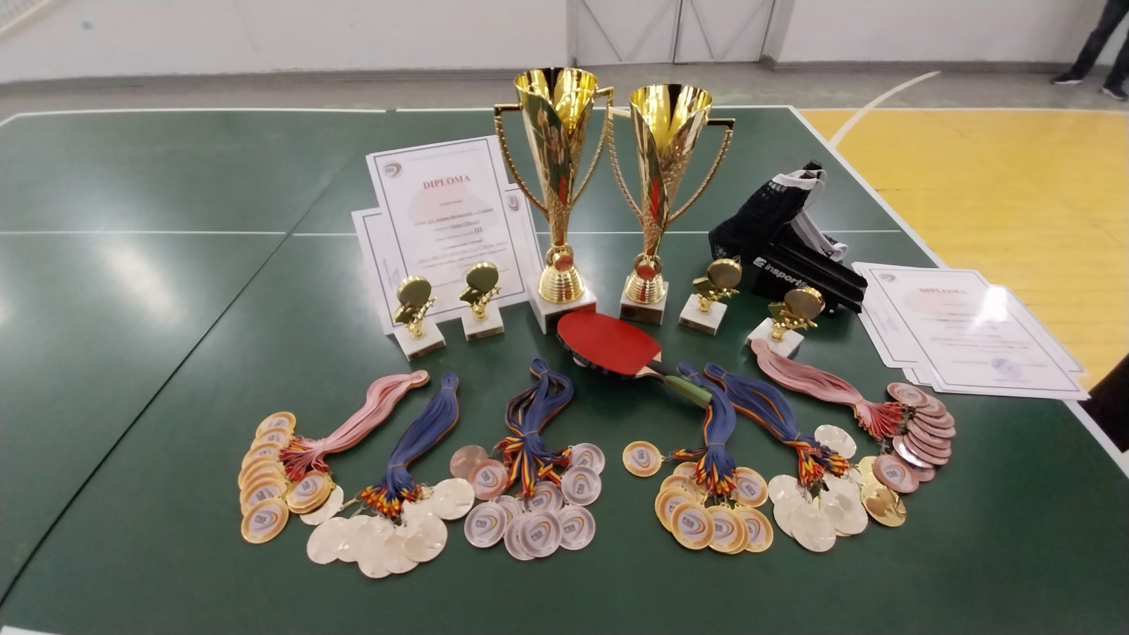 Поздравляем теннисистов