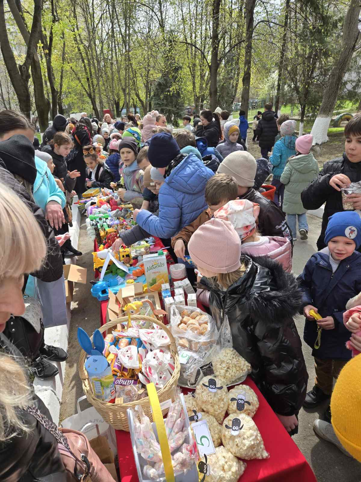 Пасхальная ярмарка в младшем лицее